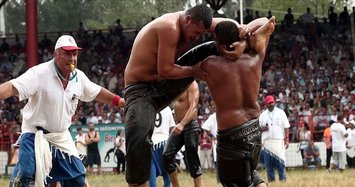 Oil wrestlers battle for glory in Turkey