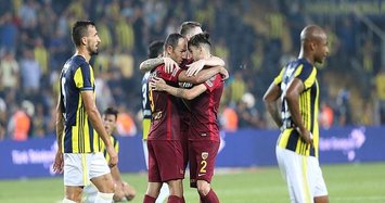 Fenerbahçe, Galatasaray lose points in Super League