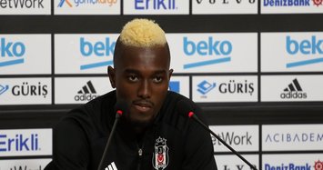 Beşiktaş midfielder Mensah tests positive for virus