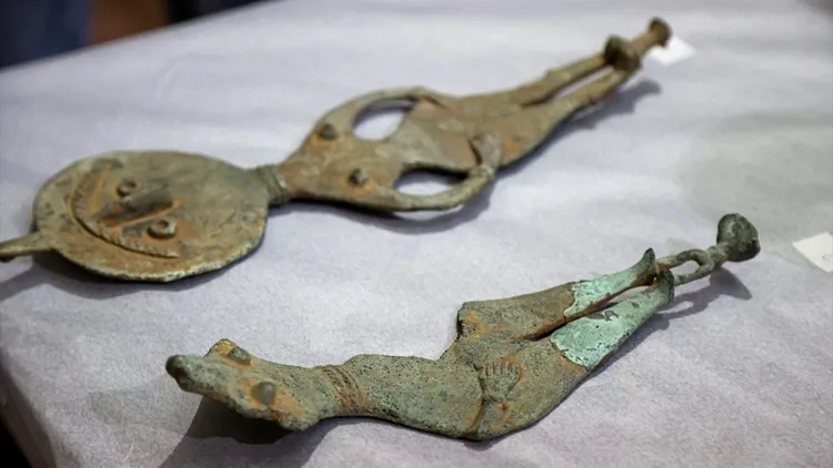 Syria displays 21 returned US artifacts at Damascus National Museum