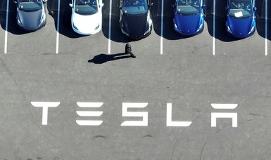 Tesla doubles Q3 profit, but sales revenues are below expectations