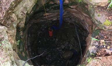 Mushroom hunters find body in rural Missouri water well