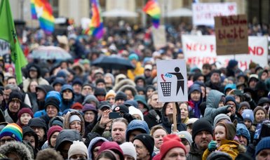 Thousands rally against far right in Germany