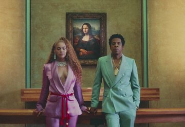 Beyonce, Louvre Müzesi’ne rekoru getirdi