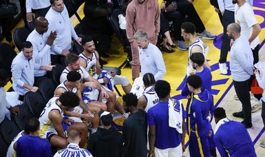 Warriors must overcome 'crisis' in pursuit of fifth crown
