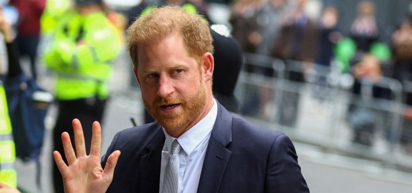 PRINCE HARRY WANTS CASE AGAINST MIRROR RESOLVED AS SOON AS POSSIBLE - LAWYERS