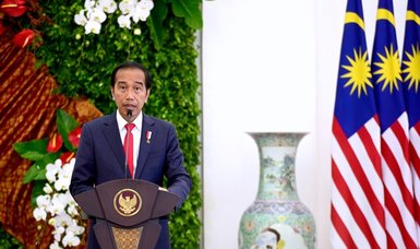 Indonesia president says regrets past rights abuses in country