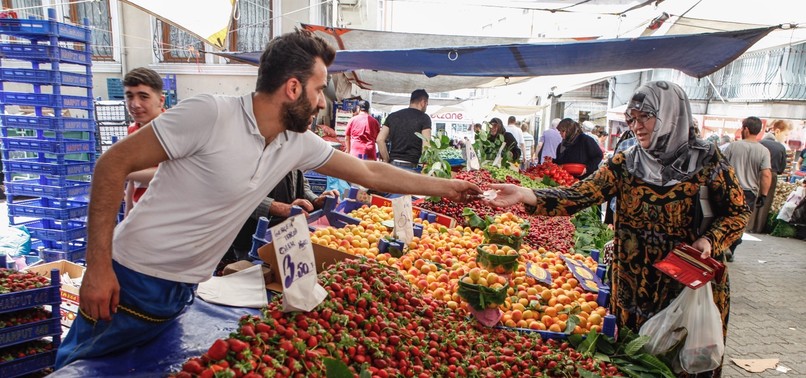 MEASURES LOWER INFLATION IN FEBRUARY, EXPECTATIONS POINT TO FURTHER DECLINE