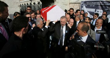 Thousands of people bid farewell to Naim Süleymanoğlu, the Pocket Hercules, in tears at Fatih Mosque
