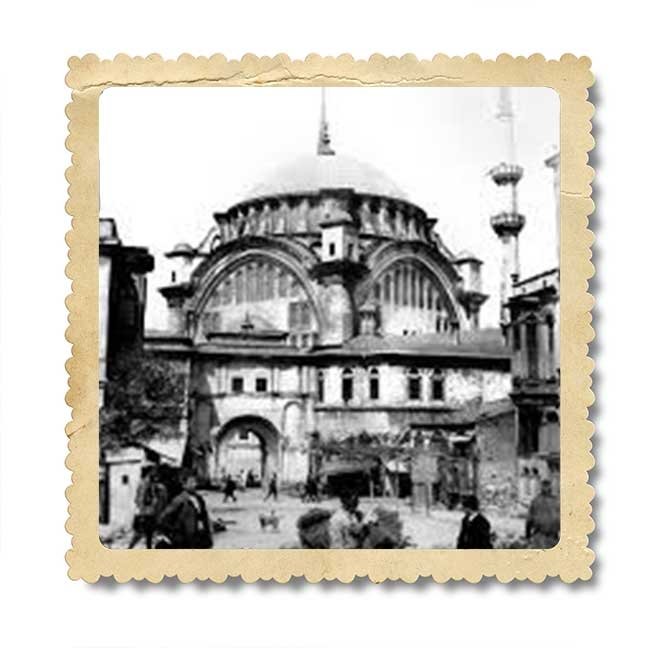 Çemberlitaş ve Nuruosmaniye Cami’nin bulunduğu Nuruosmaniye Tepesi