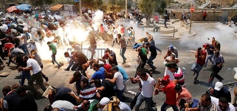 3 PALESTINIANS KILLED, DOZENS INJURED IN CLASHES WITH ISRAELI POLICE IN JERUSALEM