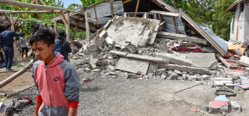 91 DEAD AFTER 7.0 EARTHQUAKE SHAKES INDONESIAS LOMBOK ISLAND