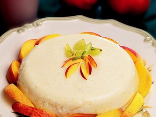 Şeftalili İrmik Pastası