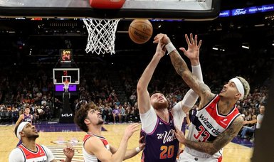 Suns rally from 16-point deficit, upend Wizards