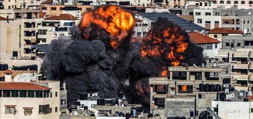 ISRAELI WARPLANES DESTROY ANOTHER BANK BUILDING IN GAZA