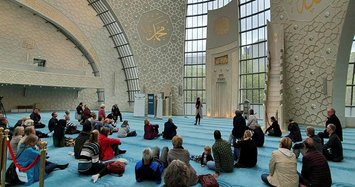 Muslims living in Germany welcome visitors on Open Mosque Day
