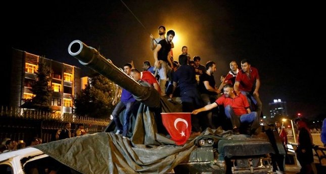 Dünya darbelere oldukça alışık