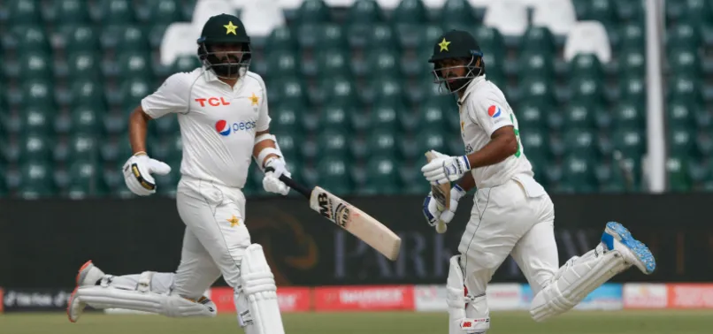 Pakistan Azhar R Pakistans Azhar reaches 7,000 Test-run milestone