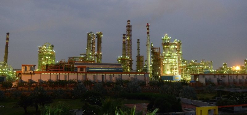 3 killed, more than 40 injured in fire at Indian oil refinery