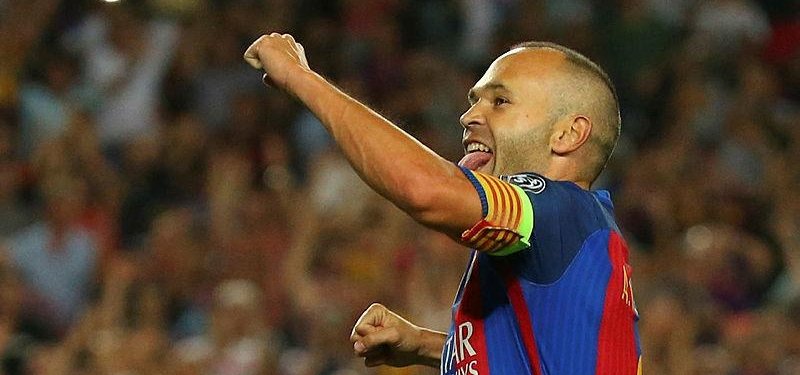 Iniesta calls on Spain and Catalonia to talk amid independence crisis