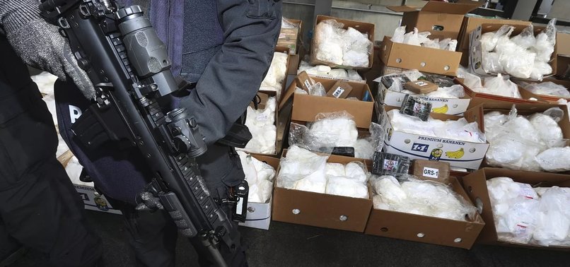 ROTTERDAM CUSTOMS POLICE SEIZE COCAINE SHIPMENT WORTH €120 MILLION