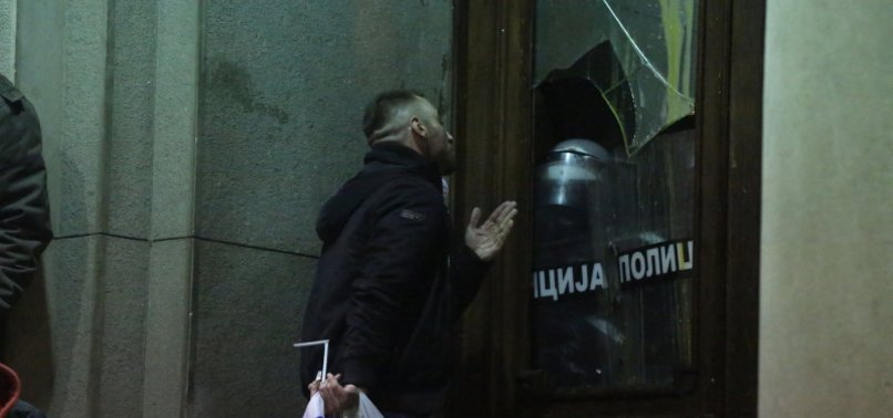 SERBIAN OPPOSITION SUPPORTERS TRY TO BREAK INTO BELGRADE ASSEMBLY
