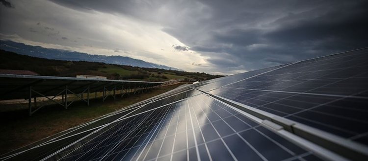 Güneş enerjisi sektörü büyümeye devam ediyor