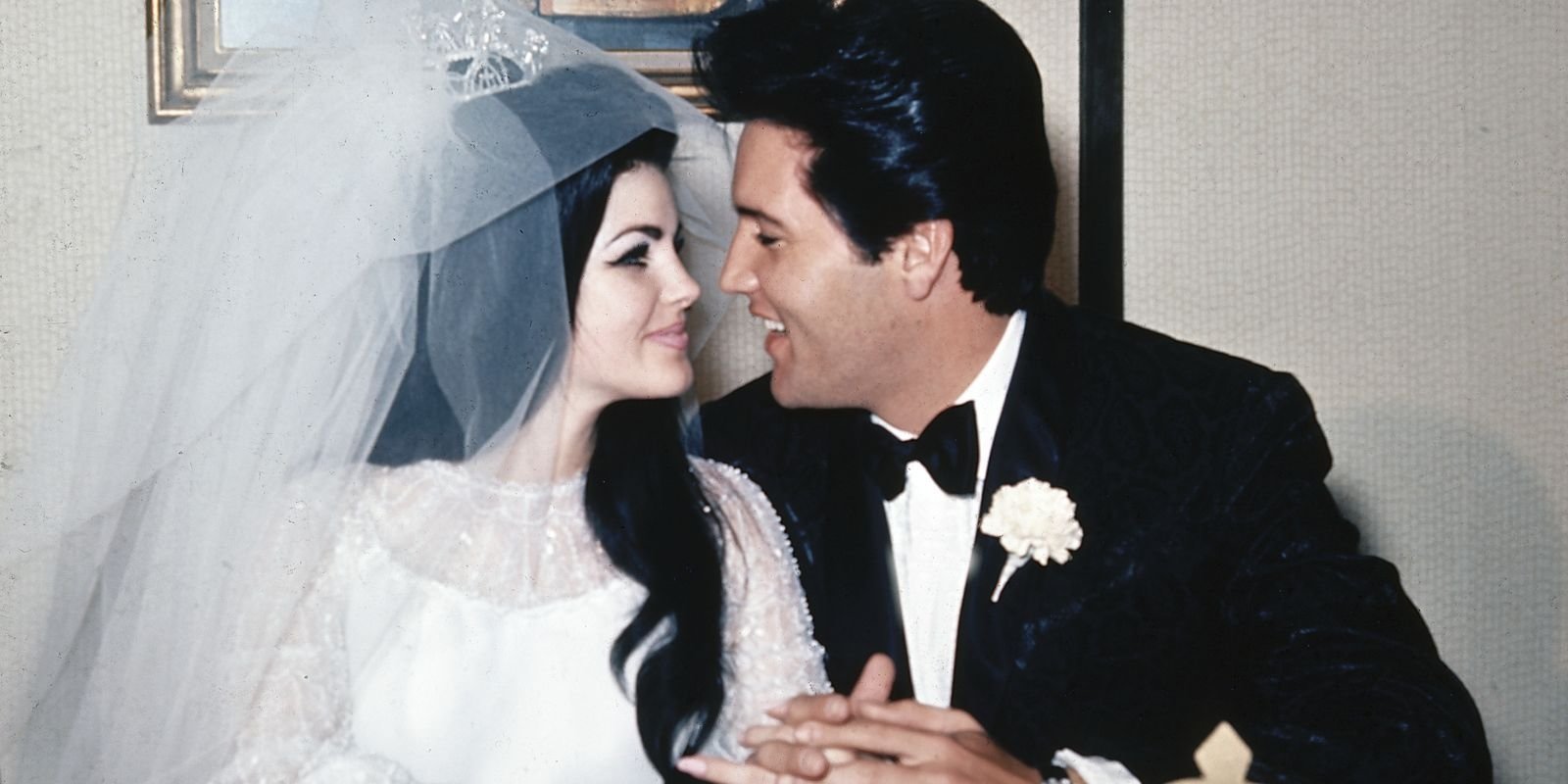 PRESLEY’İN EVİNE 5.9 MİLYON DOLAR