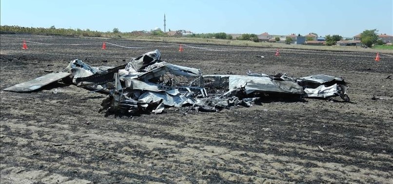 2 KILLED IN PLANE CRASH NEAR MOSCOW