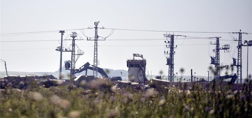 ISRAEL DESTROYS GAZA TUNNEL