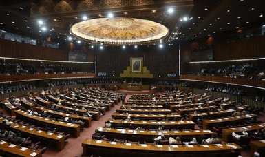 Pakistan's lawmakers adopt motion against Israeli attacks