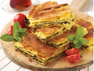 Taze Soğanlı Börek