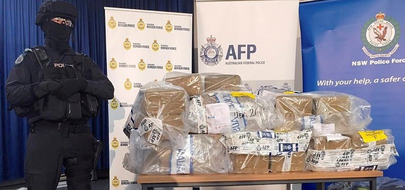 AUSTRALIAN POLICE SEIZE MORE THAN 1 TON OF COCAINE