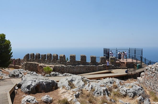 Kadim tarihiyle Alanya Kalesi