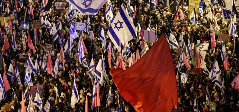 THOUSANDS OF ANTI-NETANYAHU PROTESTERS RALLY IN JERUSALEM TO CALL FOR RESIGNATION OF ISRAELI PM
