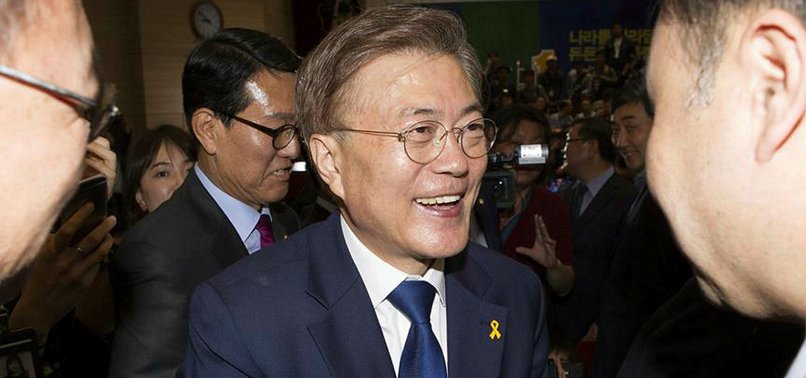 SOUTH KOREA TO SEND HIGH-LEVEL OFFICIALS TO NORTH FOR TALKS