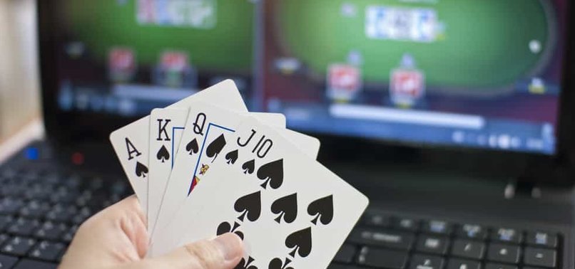 CORRELATION BETWEEN INTERNET ADDICTION AND GAMING OR GAMBLING ADDICTIONS