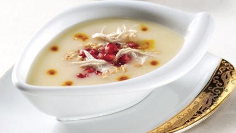 Bademli ve Terbiyeli Tavuk Çorbası Tarifi
