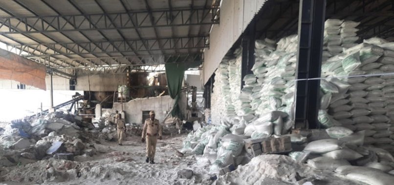 12 KILLED AFTER WALL COLLAPSE AT INDIAN SALT FACTORY