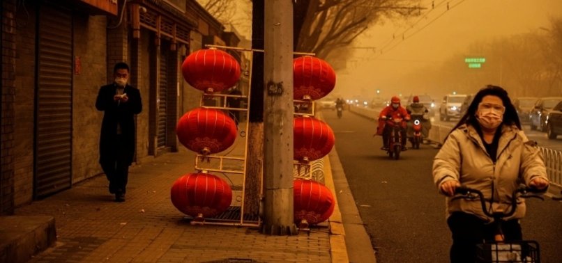 OVER 400 FLIGHTS CANCELED AS WORST SANDSTORMS HIT CHINA