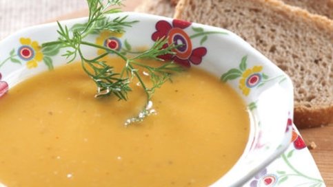 Hindistan Cevizli Tatlı Patates Çorbası Tarifi