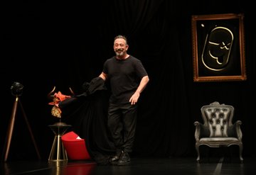 Cem Yılmaz, Avrupa turnesinde rekor kırdı