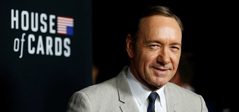 HOUSE OF CARDS TO RESUME PRODUCTION, FOCUS ON ROBIN WRIGHT AFTER SPACEY EXIT