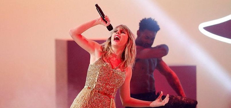 TAYLOR SWIFT SAYS TICKET BUYING PROBLEMS EXCRUCIATING TO WATCH