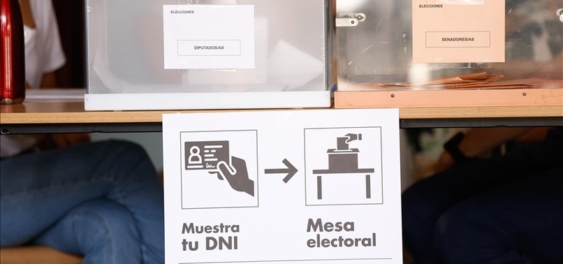 VOTING CLOSES IN SPAIN, WITH POLLS SUGGESTING A NAIL-BITER RESULT