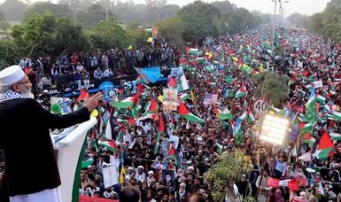 Thousands amass in Pakistan's capital to show solidarity with Palestinians