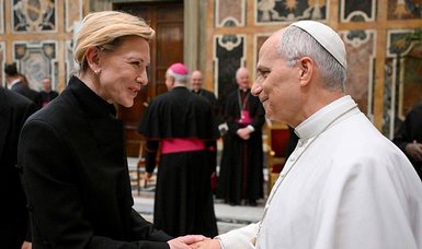 Pope hosts Hollywood icons in Vatican