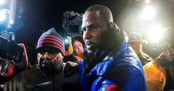 R&B star R. Kelly jailed on sex abuse charges