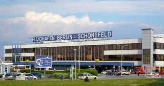 Almanya’da güvenlik alarmı: Berlin havaalanı boşaltıldı