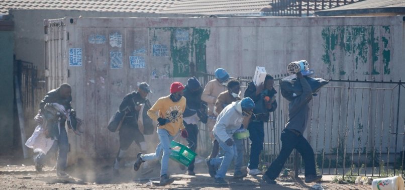 6 DEAD, 219 HELD AS VIOLENT PROTESTS ROCK S.AFRICA AFTER EX-PRESIDENTS JAILING
